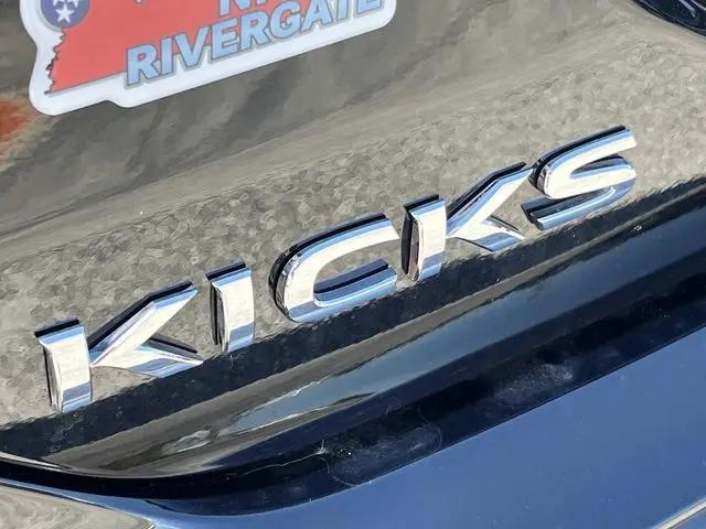 2025 Nissan Kicks S