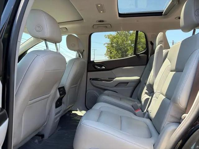 2017 GMC Acadia SLT-1