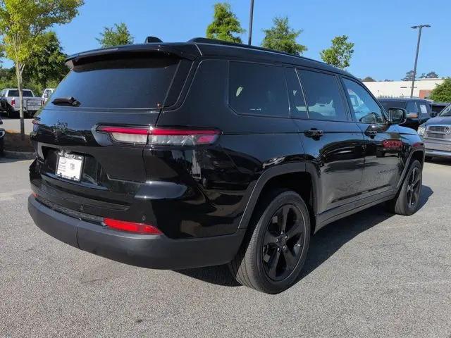 2022 Jeep Grand Cherokee L Altitude 4x2