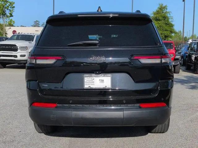 2022 Jeep Grand Cherokee L Altitude 4x2