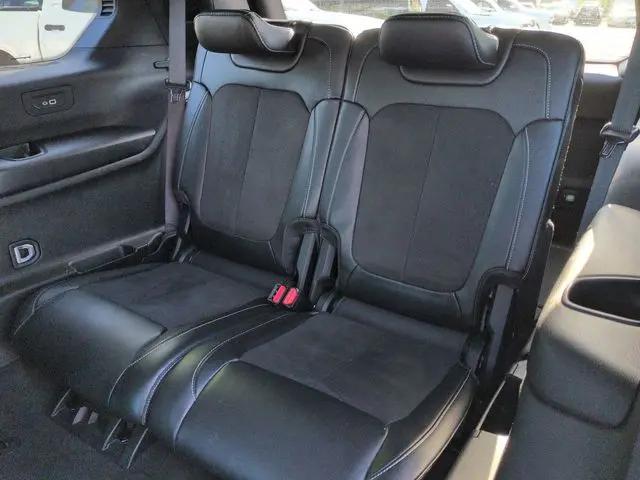 2022 Jeep Grand Cherokee L Altitude 4x2