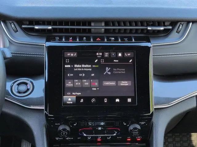 2022 Jeep Grand Cherokee L Altitude 4x2