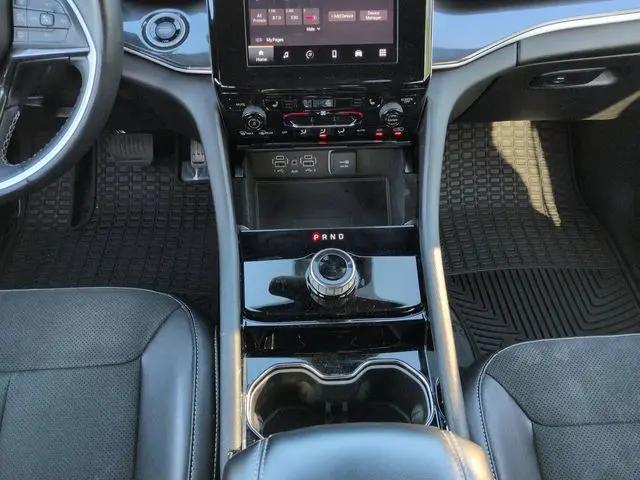2022 Jeep Grand Cherokee L Altitude 4x2