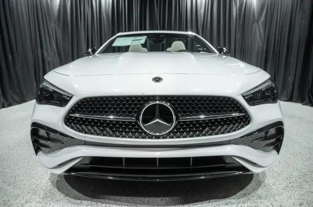 2026 Mercedes-Benz E-CLASS E 300 CLE 300
