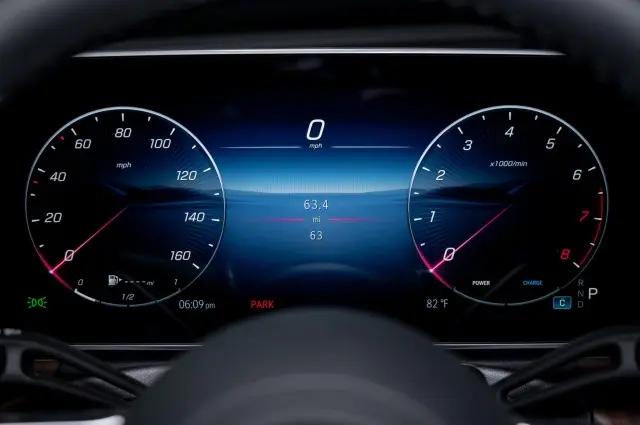2026 Mercedes-Benz E-CLASS E 300 CLE 300