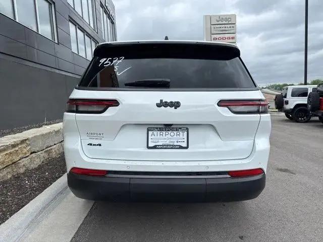 2026 Jeep Grand Cherokee L Altitude 4x4