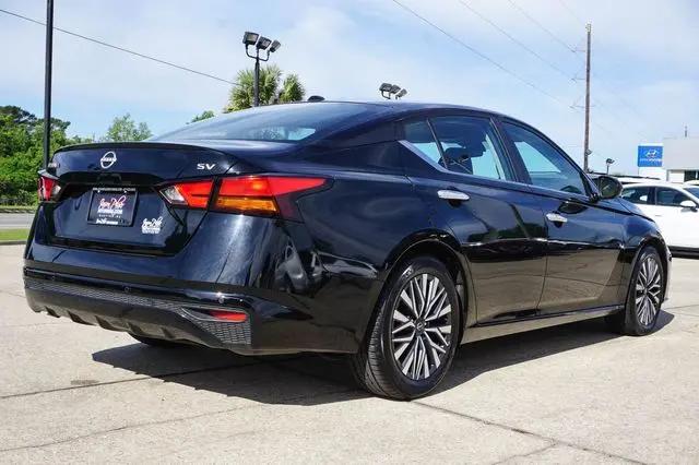 2024 Nissan Altima SV FWD