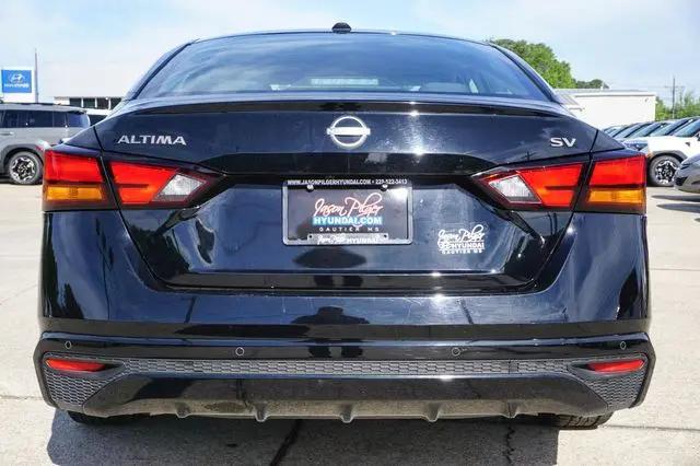2024 Nissan Altima SV FWD