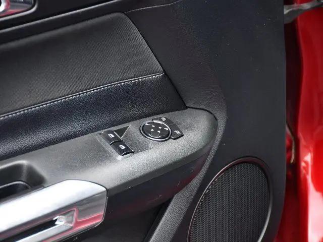 2016 Ford Mustang V6