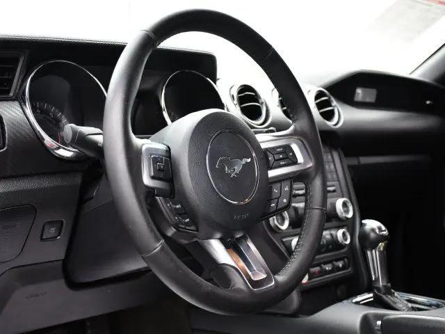 2016 Ford Mustang V6