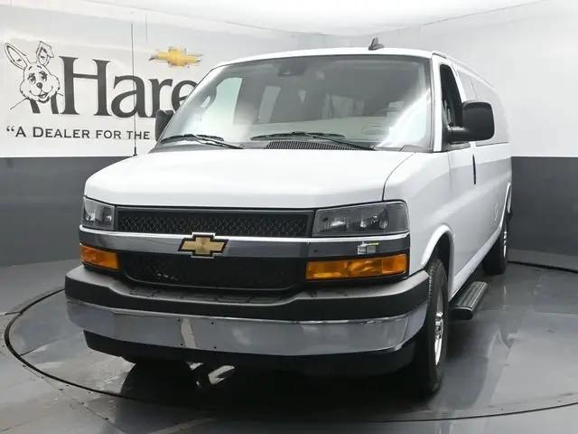 2025 Chevrolet Express Passenger RWD 3500 Extended Wheelbase LT