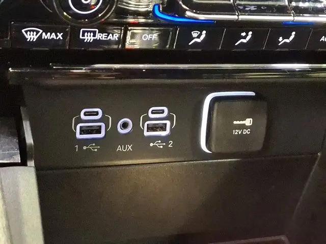 2025 Jeep Grand Cherokee Laredo 4x4