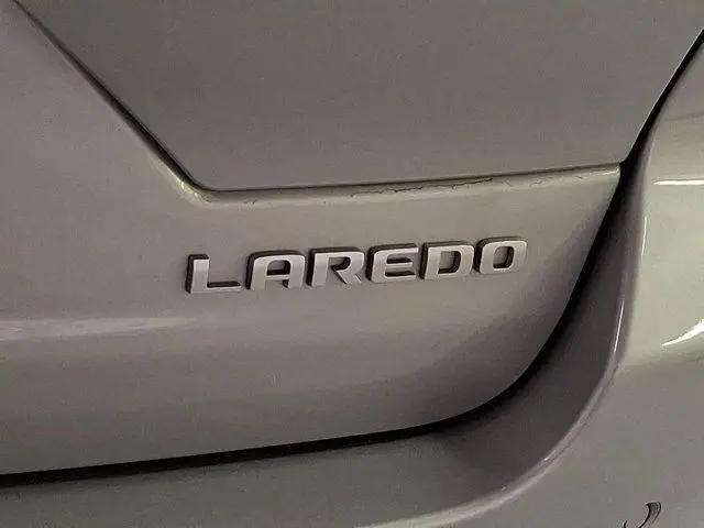 2025 Jeep Grand Cherokee Laredo 4x4