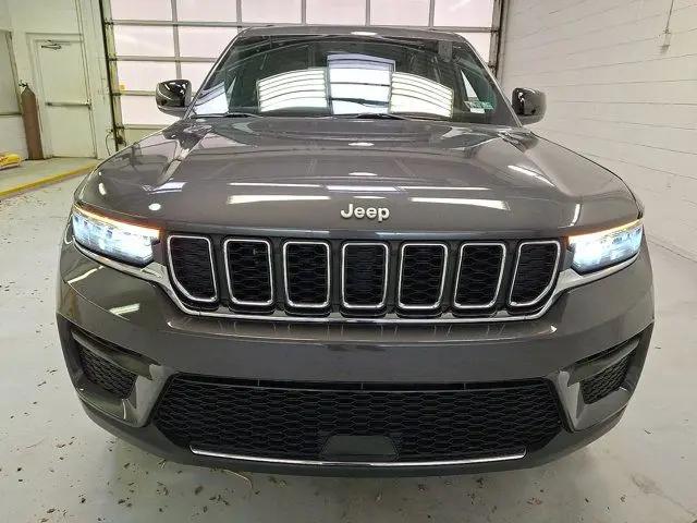 2025 Jeep Grand Cherokee Laredo X 4x4