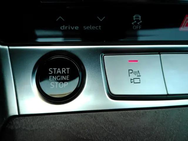 2025 Audi A6 Premium Plus 55 TFSI quattro S tronic