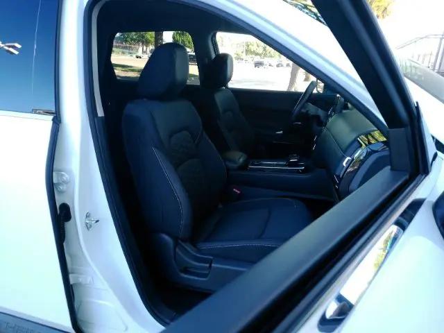 2024 Nissan Pathfinder SV 4WD