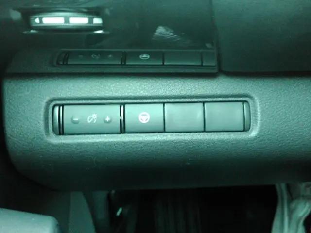 2024 Nissan Pathfinder SV 4WD