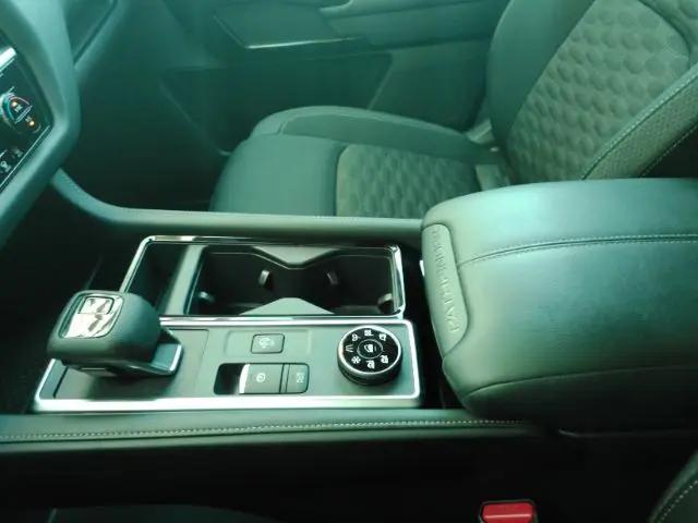 2024 Nissan Pathfinder SV 4WD