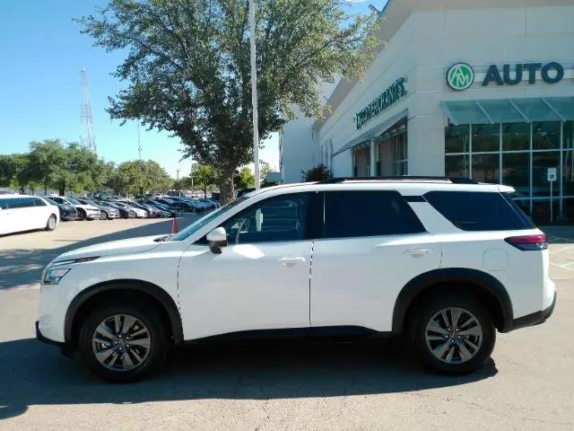 2024 Nissan Pathfinder SV 4WD