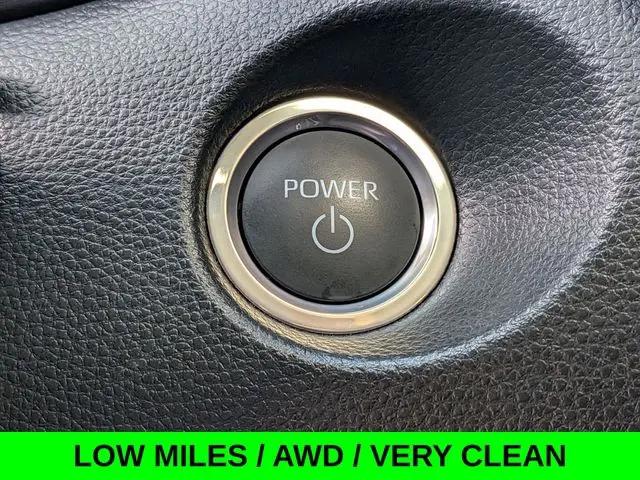 2023 Toyota Corolla Cross Hybrid XSE