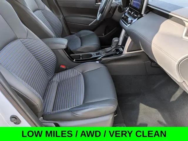 2023 Toyota Corolla Cross Hybrid XSE
