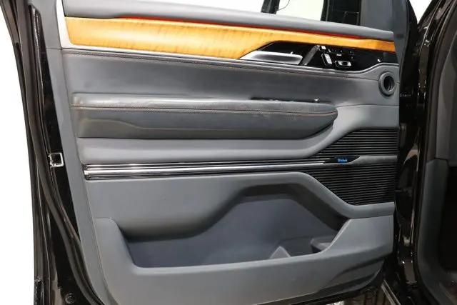 2023 Jeep Grand Wagoneer Series II 4x4