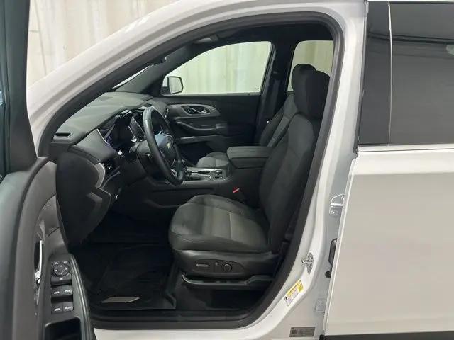 2023 Chevrolet Traverse FWD LT Cloth