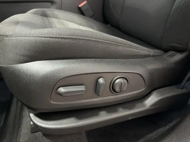 2023 Chevrolet Traverse FWD LT Cloth