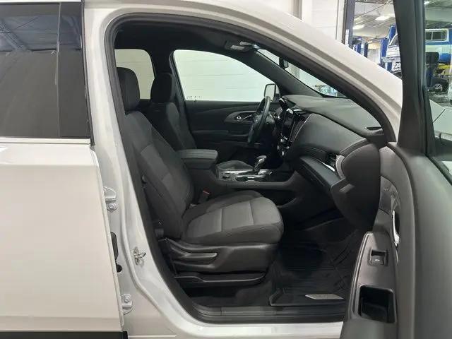 2023 Chevrolet Traverse FWD LT Cloth