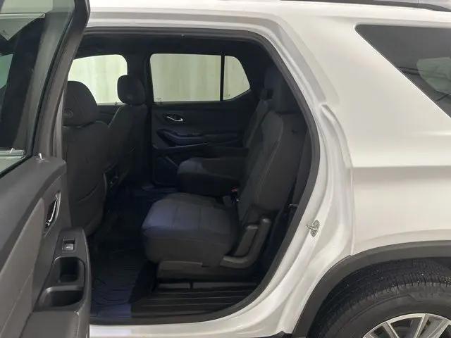 2023 Chevrolet Traverse FWD LT Cloth