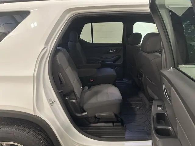 2023 Chevrolet Traverse FWD LT Cloth