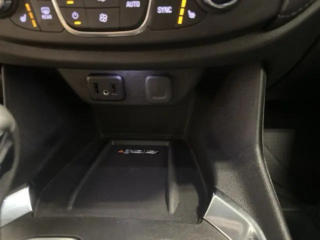 2023 Chevrolet Traverse FWD LT Cloth