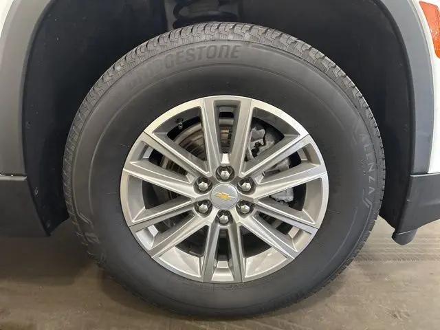 2023 Chevrolet Traverse FWD LT Cloth