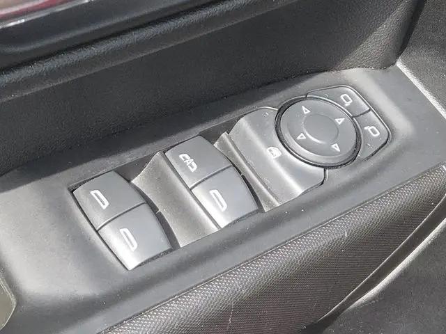 2021 Chevrolet Silverado 1500 4WD Crew Cab Short Bed Custom Trail Boss