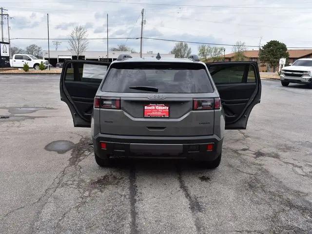 2026 Jeep Cherokee Laredo