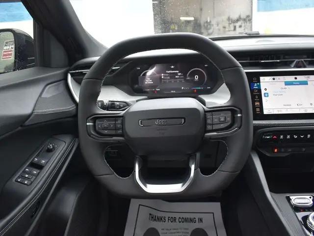 2026 Jeep Cherokee Laredo 4x4