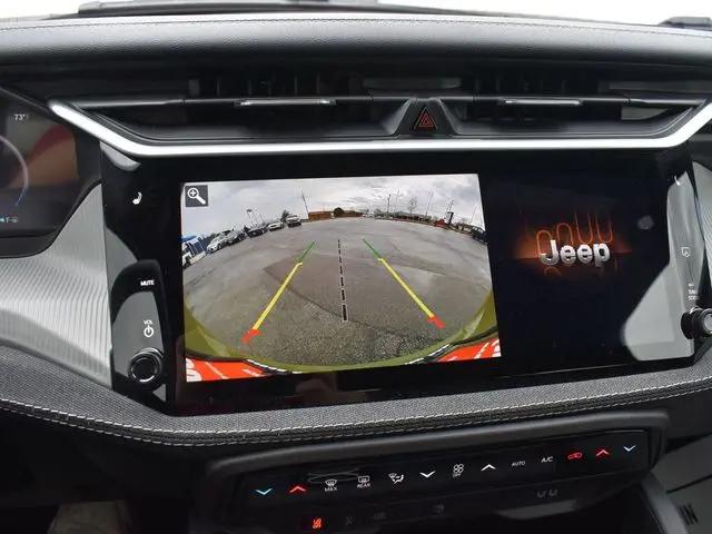 2026 Jeep Cherokee Laredo 4x4