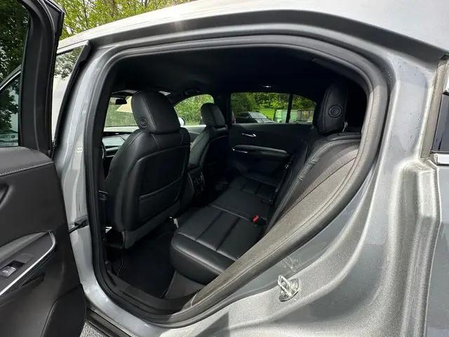 2023 Cadillac XT4 AWD Premium Luxury