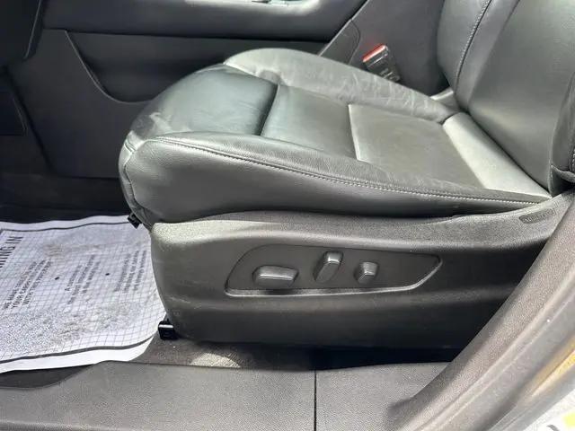 2023 Cadillac XT4 AWD Premium Luxury