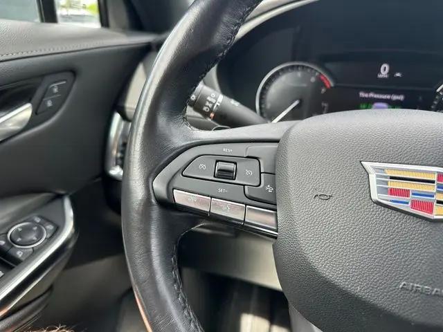 2023 Cadillac XT4 AWD Premium Luxury