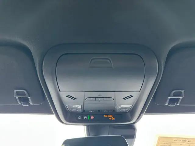 2023 Cadillac XT4 AWD Premium Luxury