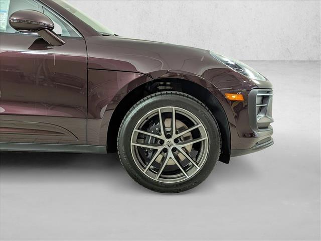 2026 Porsche Macan AWD