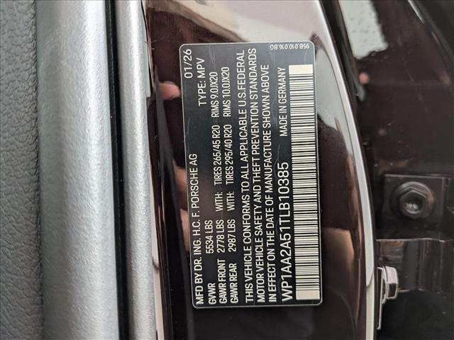 2026 Porsche Macan AWD