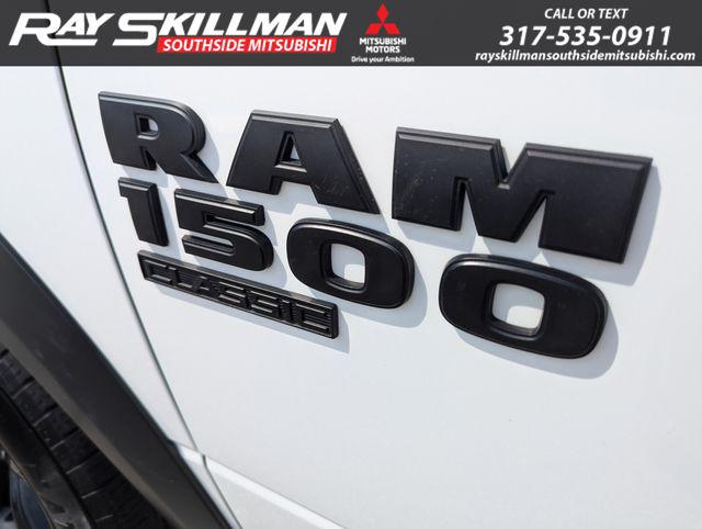 2024 Ram 1500 Classic Warlock Crew Cab 4x2 5'7" Box