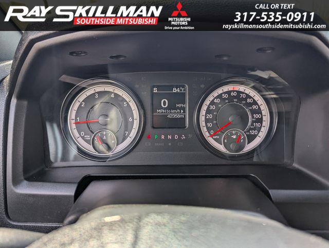 2024 Ram 1500 Classic Warlock Crew Cab 4x2 5'7" Box