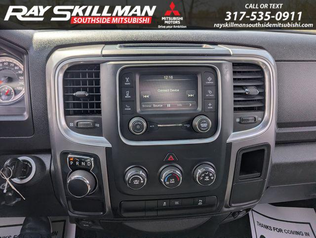 2024 Ram 1500 Classic Warlock Crew Cab 4x2 5'7" Box