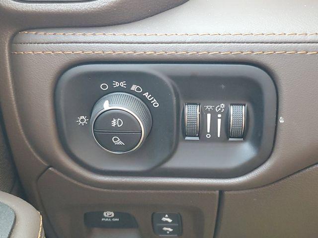 2026 Ram 1500 Limited Longhorn Crew Cab 4x4 5'7" Box