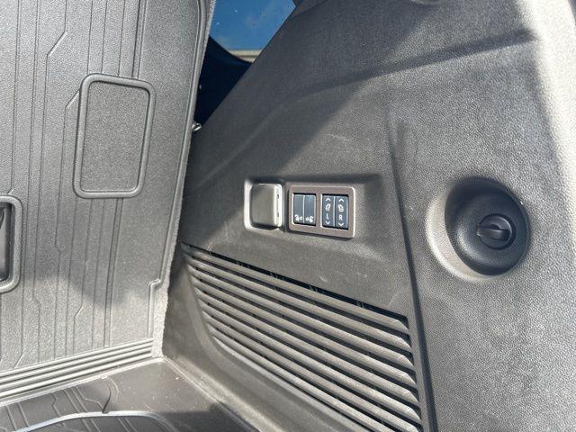 2024 GMC Yukon 4WD AT4