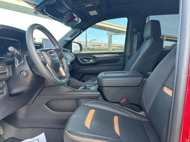 2024 GMC Yukon 4WD AT4