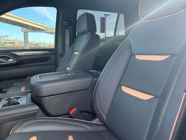 2024 GMC Yukon 4WD AT4